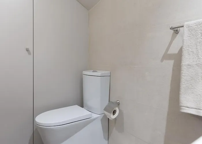 Charming Flat - Garage By Host Wise