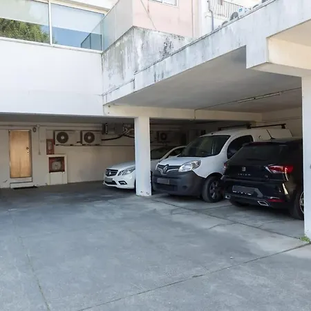 Charming Flat - Garage By Host Wise Apartamento *