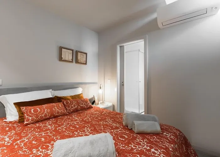 Charming Flat - Garage By Host Wise 아파트