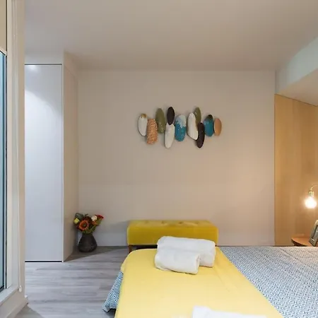 Apartmán Charming Flat - Garage By Host Wise *