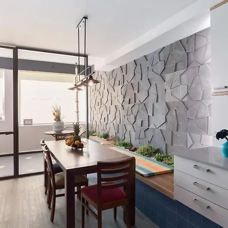 Charming Flat - Garage By Host Wise